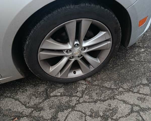 Сірий Шевроле Круз, об'ємом двигуна 1.4 л та пробігом 238 тис. км за 6700 $, фото 5 на Automoto.ua