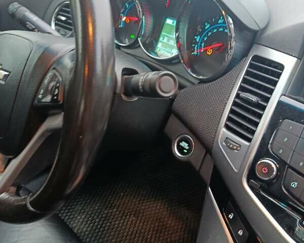 Сірий Шевроле Круз, об'ємом двигуна 1.4 л та пробігом 238 тис. км за 6700 $, фото 15 на Automoto.ua