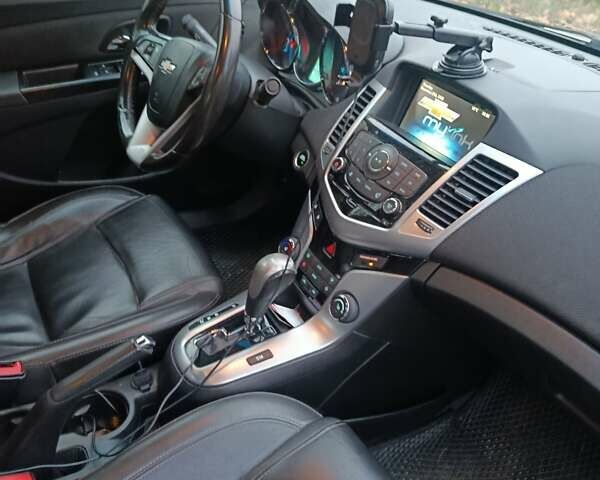 Сірий Шевроле Круз, об'ємом двигуна 1.4 л та пробігом 238 тис. км за 6700 $, фото 14 на Automoto.ua