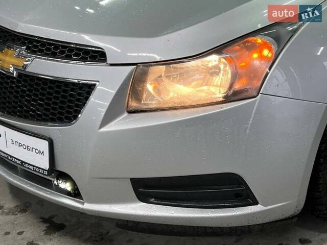 Сірий Шевроле Круз, об'ємом двигуна 1.8 л та пробігом 155 тис. км за 6850 $, фото 2 на Automoto.ua