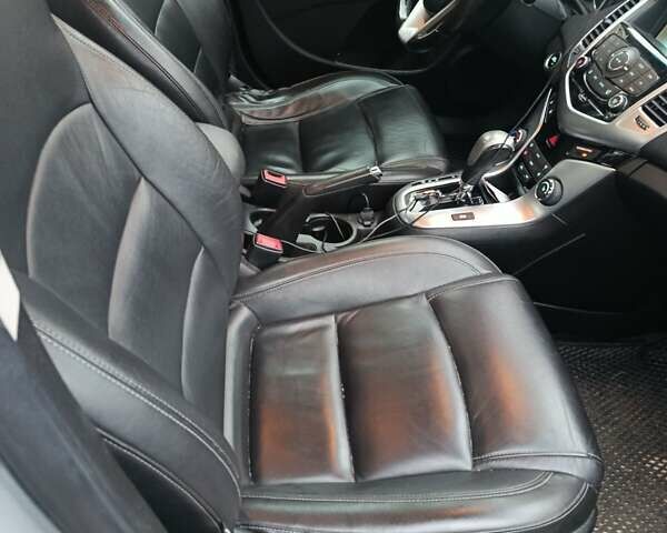 Сірий Шевроле Круз, об'ємом двигуна 1.4 л та пробігом 238 тис. км за 6700 $, фото 13 на Automoto.ua