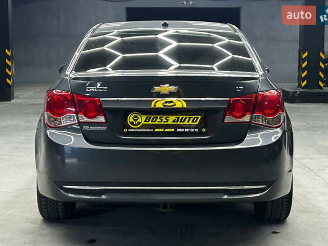 Сірий Шевроле Круз, об'ємом двигуна 1.4 л та пробігом 130 тис. км за 7200 $, фото 4 на Automoto.ua