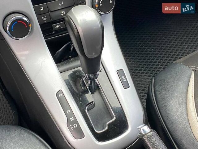 Серый Шевроле Круз, объемом двигателя 1.36 л и пробегом 233 тыс. км за 7090 $, фото 18 на Automoto.ua