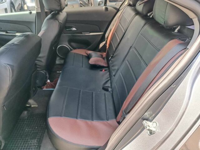 Серый Шевроле Круз, объемом двигателя 1.6 л и пробегом 272 тыс. км за 5440 $, фото 13 на Automoto.ua