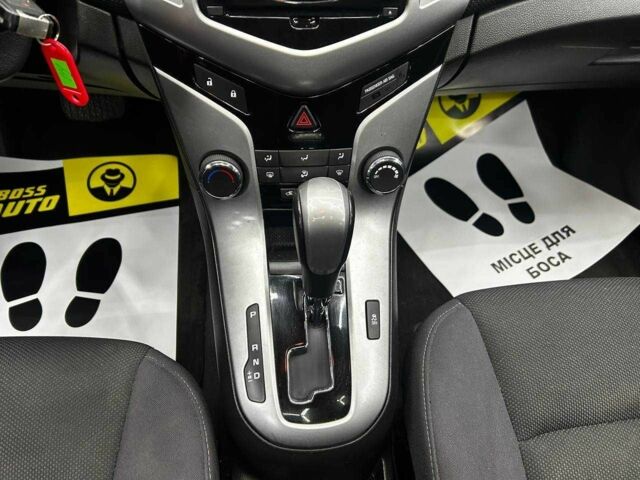 Серый Шевроле Круз, объемом двигателя 1.4 л и пробегом 130 тыс. км за 7200 $, фото 15 на Automoto.ua