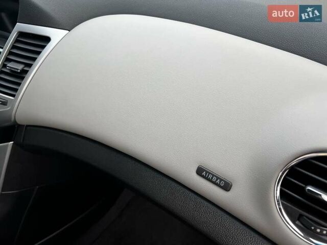 Серый Шевроле Круз, объемом двигателя 1.82 л и пробегом 170 тыс. км за 6800 $, фото 20 на Automoto.ua