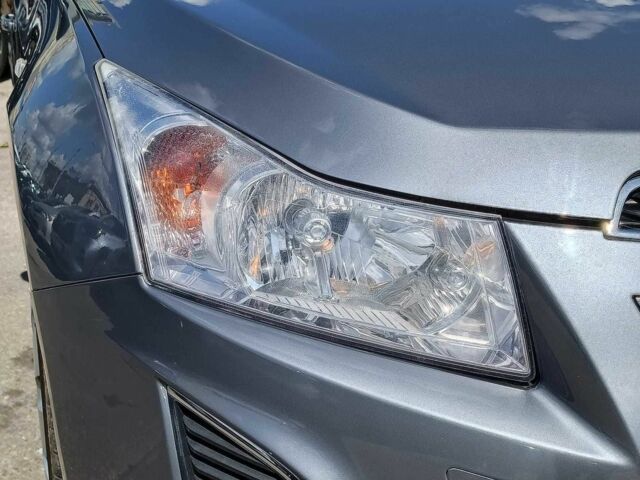 Серый Шевроле Круз, объемом двигателя 1.6 л и пробегом 272 тыс. км за 5440 $, фото 4 на Automoto.ua