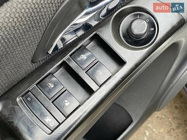 Серый Шевроле Круз, объемом двигателя 1.36 л и пробегом 233 тыс. км за 7090 $, фото 23 на Automoto.ua