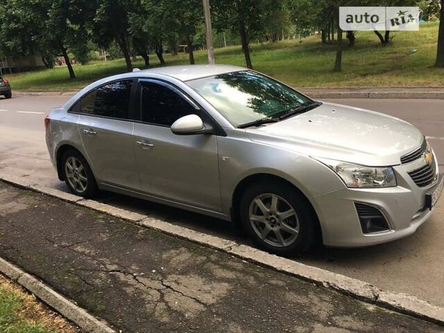 Сірий Шевроле Круз, об'ємом двигуна 1.6 л та пробігом 153 тис. км за 7700 $, фото 5 на Automoto.ua