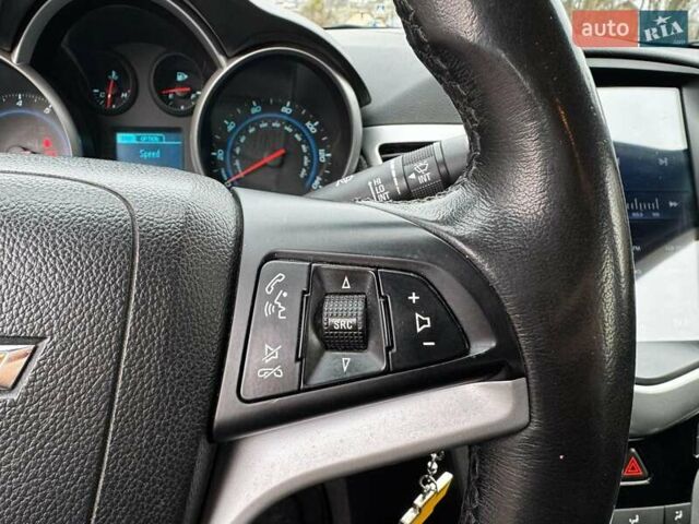 Сірий Шевроле Круз, об'ємом двигуна 1.4 л та пробігом 257 тис. км за 6440 $, фото 17 на Automoto.ua