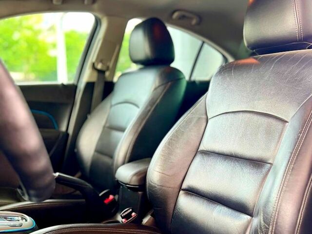 Серый Шевроле Круз, объемом двигателя 2 л и пробегом 191 тыс. км за 6100 $, фото 3 на Automoto.ua