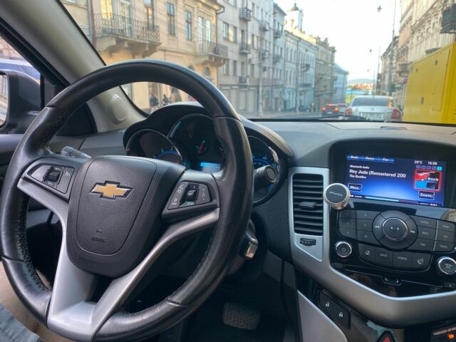 Серый Шевроле Круз, объемом двигателя 1.4 л и пробегом 129 тыс. км за 6900 $, фото 8 на Automoto.ua