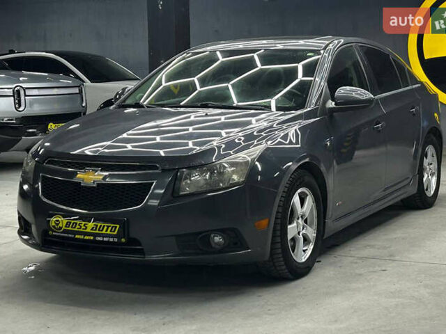 Сірий Шевроле Круз, об'ємом двигуна 1.4 л та пробігом 130 тис. км за 7200 $, фото 2 на Automoto.ua