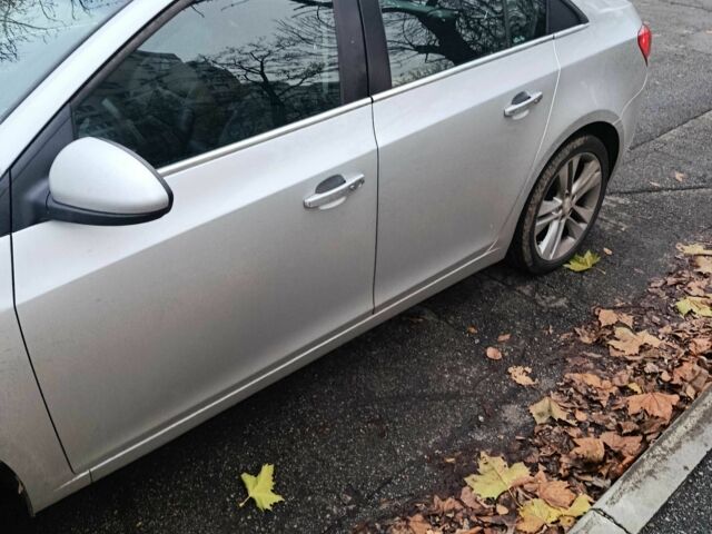 Серый Шевроле Круз, объемом двигателя 1.4 л и пробегом 238 тыс. км за 6300 $, фото 7 на Automoto.ua