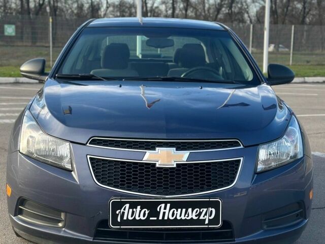 Сірий Шевроле Круз, об'ємом двигуна 0 л та пробігом 217 тис. км за 6999 $, фото 3 на Automoto.ua