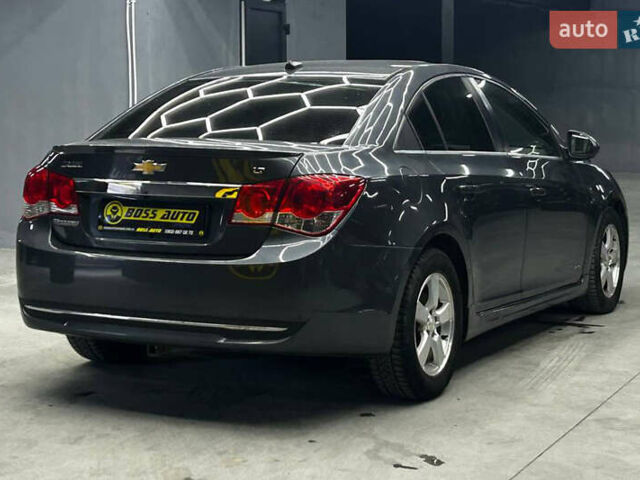 Сірий Шевроле Круз, об'ємом двигуна 1.4 л та пробігом 130 тис. км за 7200 $, фото 5 на Automoto.ua