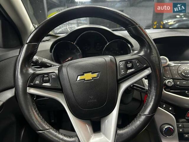 Сірий Шевроле Круз, об'ємом двигуна 1.4 л та пробігом 130 тис. км за 7200 $, фото 13 на Automoto.ua