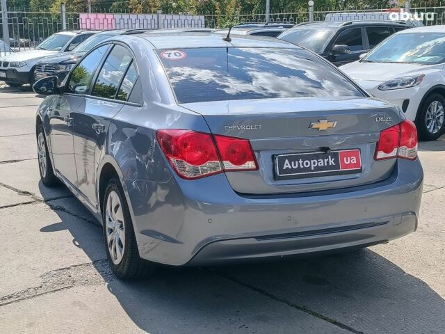 Серый Шевроле Круз, объемом двигателя 1.6 л и пробегом 272 тыс. км за 6940 $, фото 11 на Automoto.ua