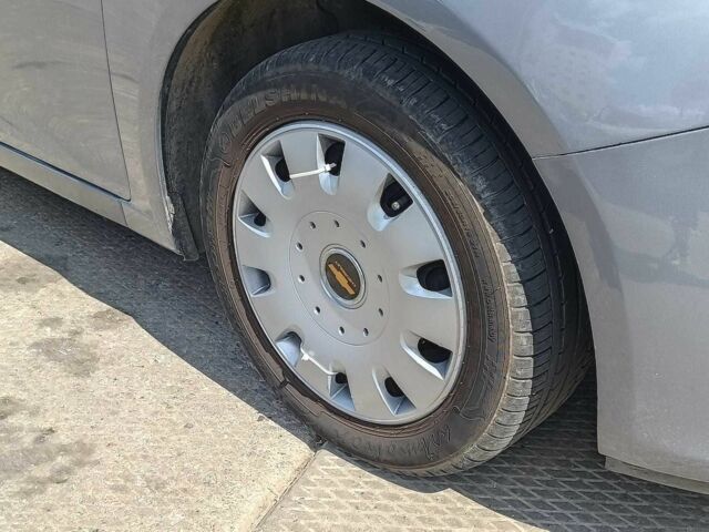 Серый Шевроле Круз, объемом двигателя 1.6 л и пробегом 272 тыс. км за 5440 $, фото 5 на Automoto.ua