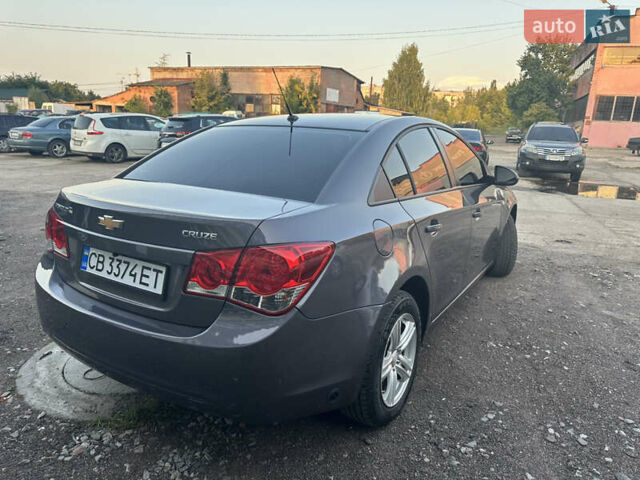 Серый Шевроле Круз, объемом двигателя 1.8 л и пробегом 273 тыс. км за 7999 $, фото 14 на Automoto.ua