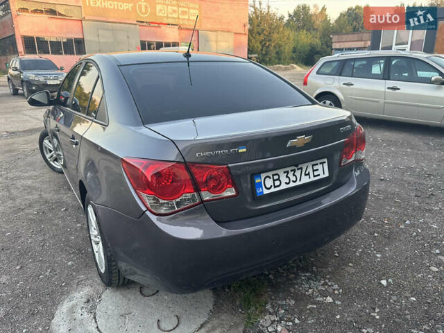 Серый Шевроле Круз, объемом двигателя 1.8 л и пробегом 273 тыс. км за 7999 $, фото 15 на Automoto.ua