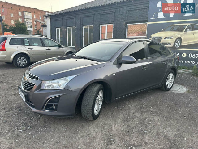 Серый Шевроле Круз, объемом двигателя 1.8 л и пробегом 273 тыс. км за 7999 $, фото 23 на Automoto.ua