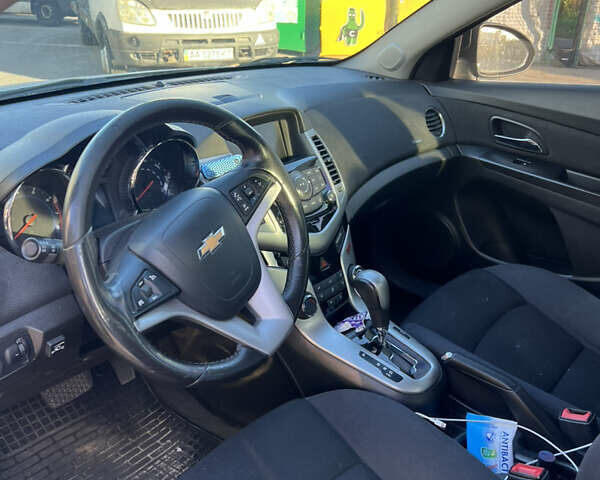 Серый Шевроле Круз, объемом двигателя 1.36 л и пробегом 185 тыс. км за 7900 $, фото 8 на Automoto.ua