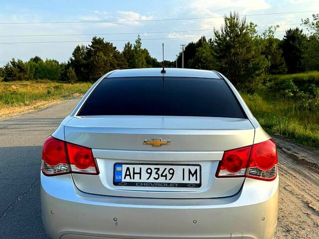 Сірий Шевроле Круз, об'ємом двигуна 1.8 л та пробігом 186 тис. км за 8550 $, фото 5 на Automoto.ua