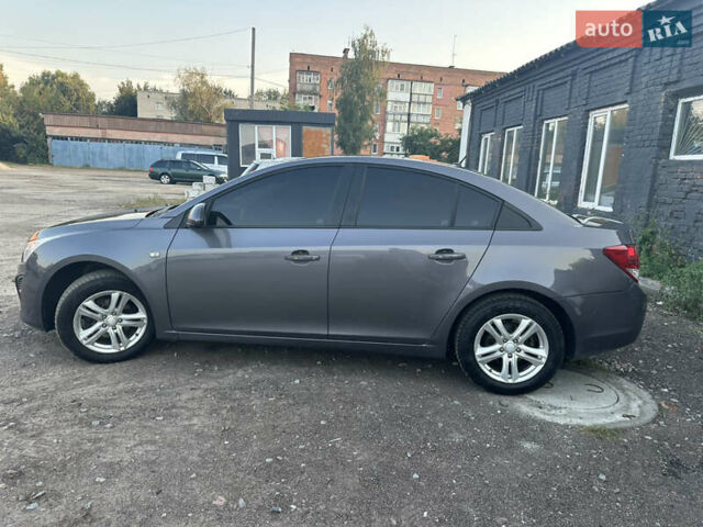 Серый Шевроле Круз, объемом двигателя 1.8 л и пробегом 273 тыс. км за 7999 $, фото 21 на Automoto.ua