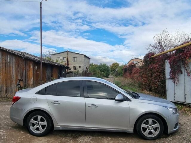 Шевроле Круз 2014 в Одессе на Automoto.ua Серый Шевроле Круз, объемом двигателя 1.4 л и пробегом 222 тыс. км за 6399 $, фото 8 на Automoto.ua