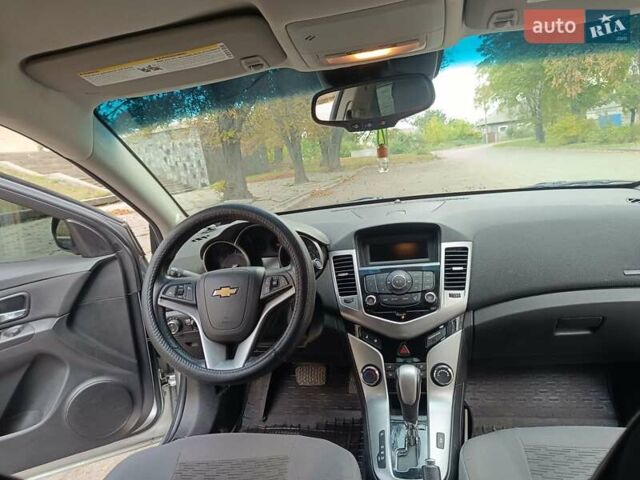 Серый Шевроле Круз, объемом двигателя 1.4 л и пробегом 86 тыс. км за 7200 $, фото 8 на Automoto.ua