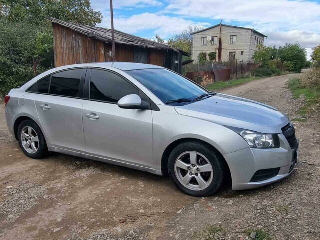 Шевроле Круз 2014 в Одессе на Automoto.ua Серый Шевроле Круз, объемом двигателя 1.4 л и пробегом 222 тыс. км за 6399 $, фото 9 на Automoto.ua