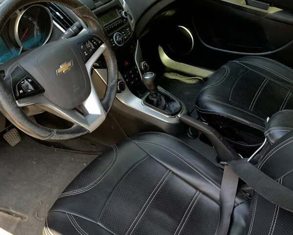 Серый Шевроле Круз, объемом двигателя 1.6 л и пробегом 59 тыс. км за 6800 $, фото 10 на Automoto.ua