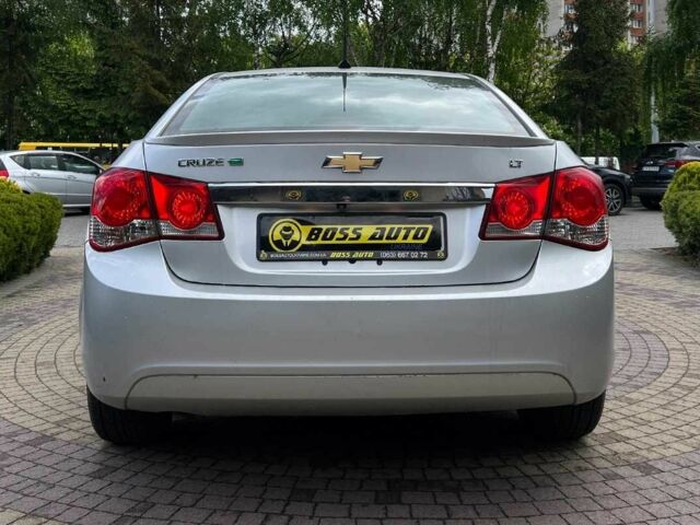 Серый Шевроле Круз, объемом двигателя 2 л и пробегом 158 тыс. км за 6700 $, фото 5 на Automoto.ua