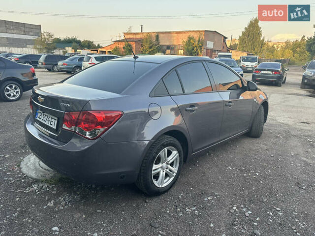 Серый Шевроле Круз, объемом двигателя 1.8 л и пробегом 273 тыс. км за 7999 $, фото 12 на Automoto.ua