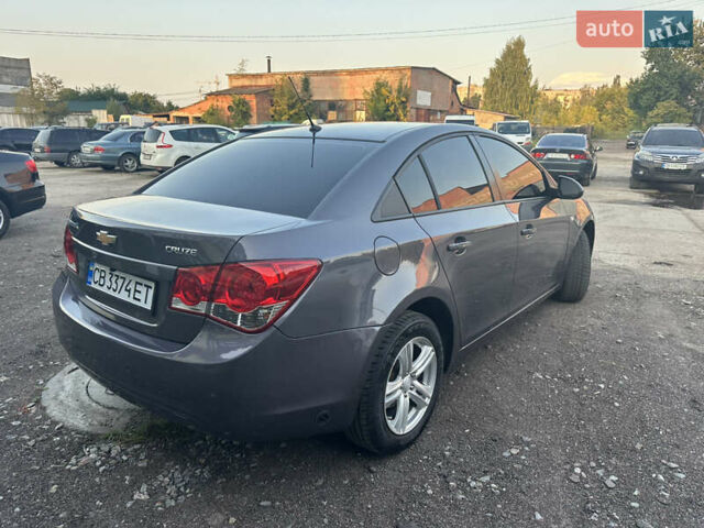 Серый Шевроле Круз, объемом двигателя 1.8 л и пробегом 273 тыс. км за 7999 $, фото 13 на Automoto.ua