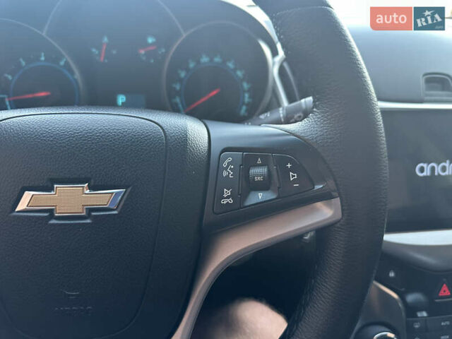 Серый Шевроле Круз, объемом двигателя 1.8 л и пробегом 273 тыс. км за 7999 $, фото 41 на Automoto.ua