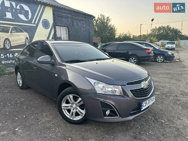 Серый Шевроле Круз, объемом двигателя 1.8 л и пробегом 273 тыс. км за 7999 $, фото 3 на Automoto.ua