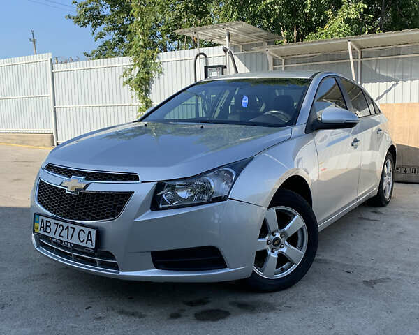 Серый Шевроле Круз, объемом двигателя 1.6 л и пробегом 59 тыс. км за 6800 $, фото 1 на Automoto.ua