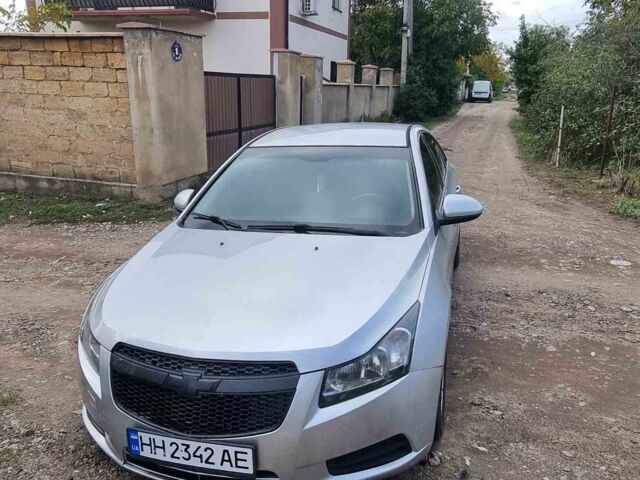 Шевроле Круз 2014 в Одессе на Automoto.ua Серый Шевроле Круз, объемом двигателя 1.4 л и пробегом 222 тыс. км за 6399 $, фото 4 на Automoto.ua