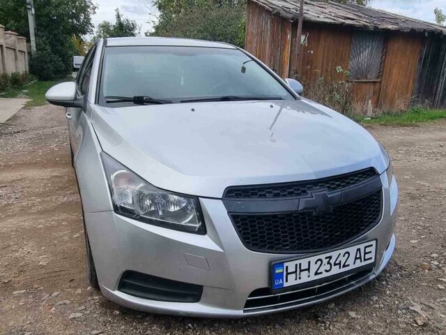 Шевроле Круз 2014 в Одессе на Automoto.ua Серый Шевроле Круз, объемом двигателя 1.4 л и пробегом 222 тыс. км за 6399 $, фото 5 на Automoto.ua