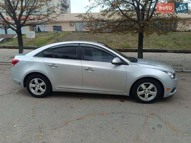 Серый Шевроле Круз, объемом двигателя 1.4 л и пробегом 86 тыс. км за 7200 $, фото 10 на Automoto.ua