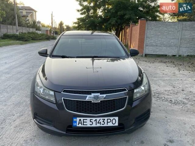 Серый Шевроле Круз, объемом двигателя 1.8 л и пробегом 248 тыс. км за 7900 $, фото 7 на Automoto.ua