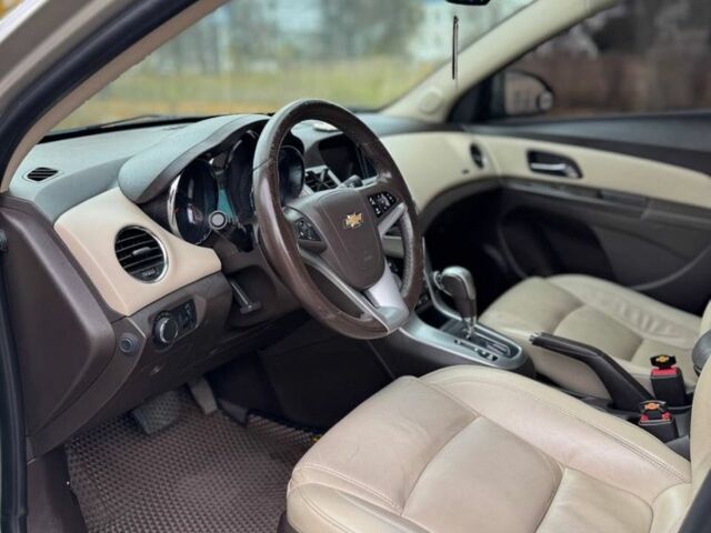 Серый Шевроле Круз, объемом двигателя 2 л и пробегом 2 тыс. км за 7700 $, фото 4 на Automoto.ua