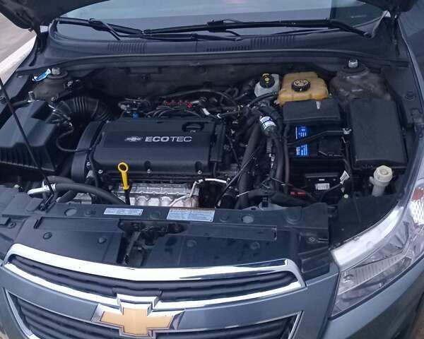 Серый Шевроле Круз, объемом двигателя 1.6 л и пробегом 270 тыс. км за 6500 $, фото 5 на Automoto.ua