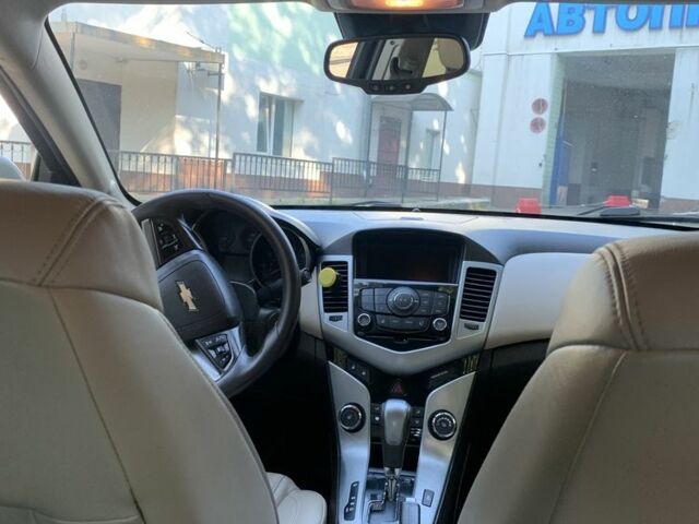 Серый Шевроле Круз, объемом двигателя 1.4 л и пробегом 250 тыс. км за 6800 $, фото 6 на Automoto.ua