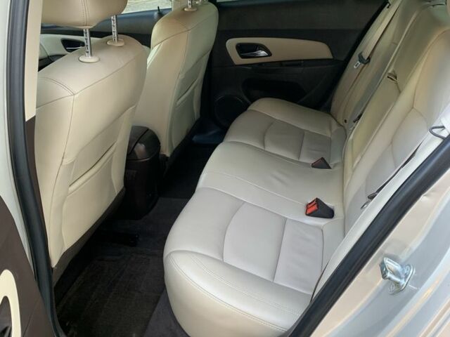 Серый Шевроле Круз, объемом двигателя 1.4 л и пробегом 250 тыс. км за 6800 $, фото 3 на Automoto.ua