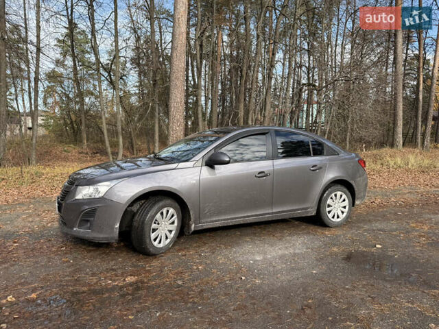 Сірий Шевроле Круз, об'ємом двигуна 1.6 л та пробігом 126 тис. км за 7700 $, фото 3 на Automoto.ua