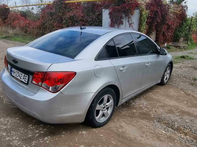 Шевроле Круз 2014 в Одессе на Automoto.ua Серый Шевроле Круз, объемом двигателя 1.4 л и пробегом 222 тыс. км за 6399 $, фото 10 на Automoto.ua