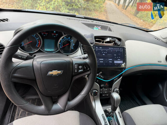 Сірий Шевроле Круз, об'ємом двигуна 1.8 л та пробігом 164 тис. км за 7900 $, фото 13 на Automoto.ua